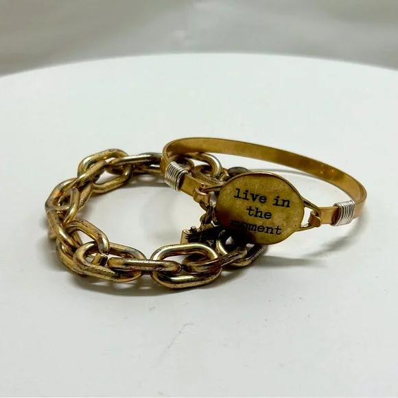 Stack Of 8 Vintage Gold Bangle And Cuff Bracelets - Picture 4 of 5